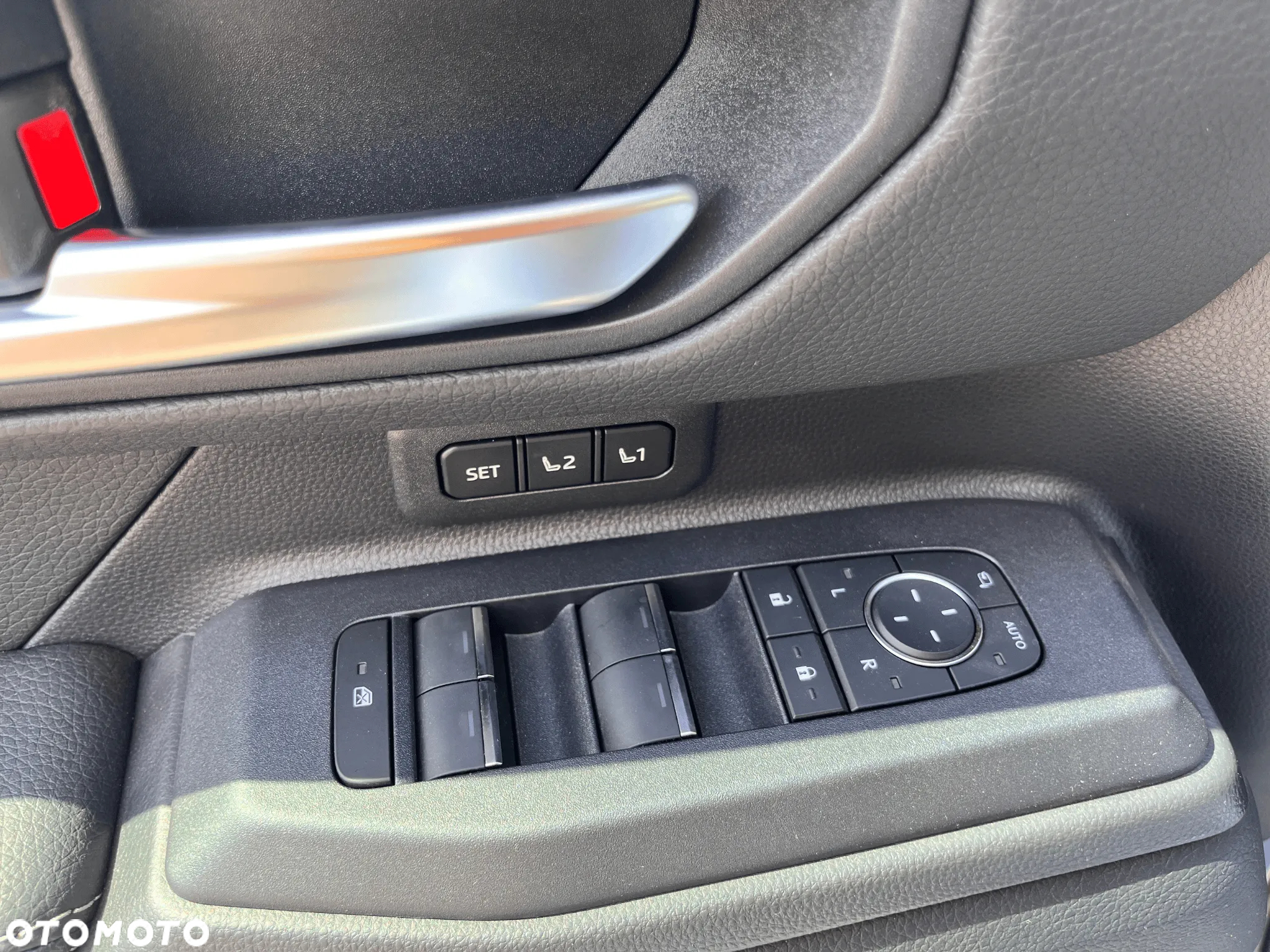 Toyota Land Cruiser - 21