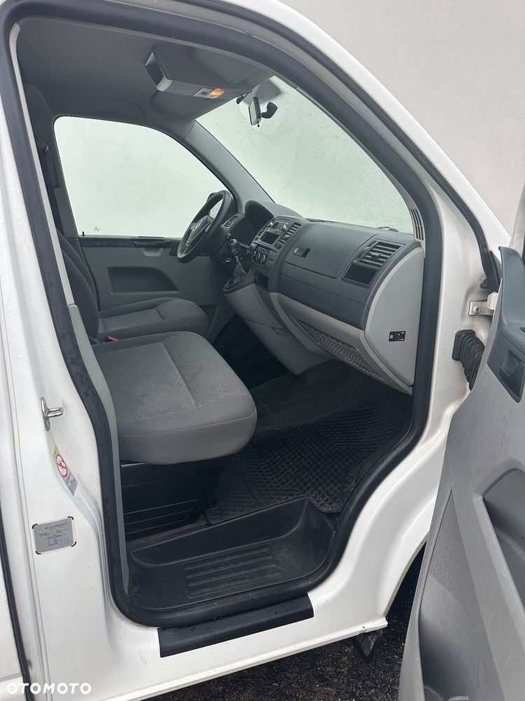 Volkswagen Transporter - 15