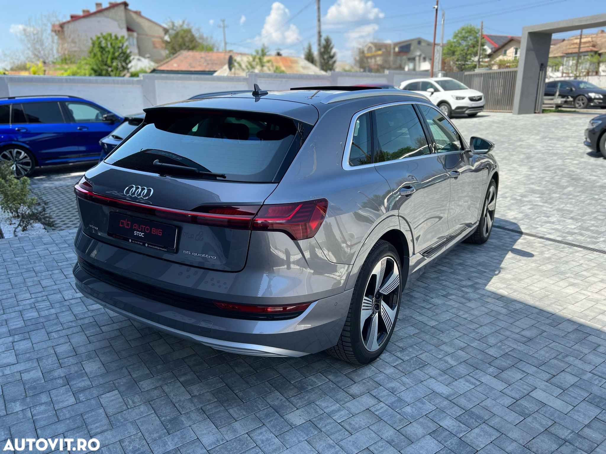 Audi e-tron 55 quattro Basic - 10