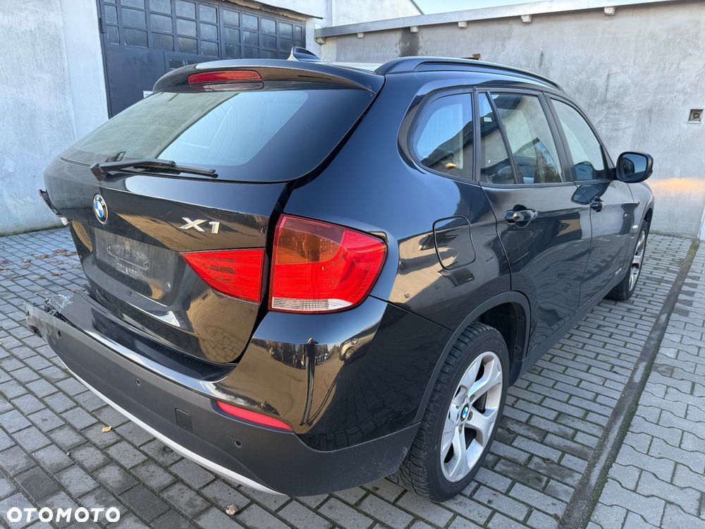 BMW X1 sDrive18i xLine - 6