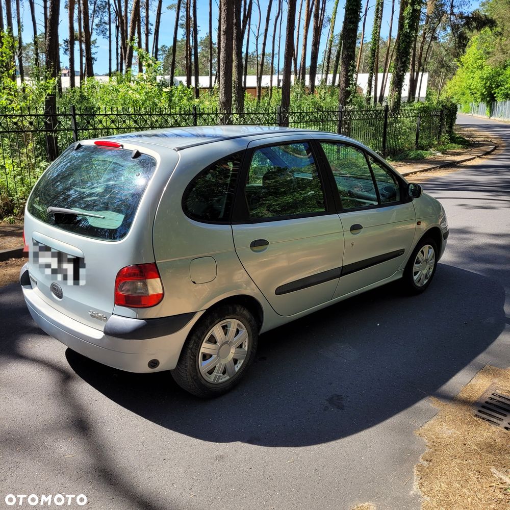 Renault Scenic - 8