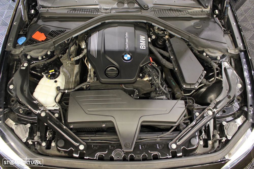 BMW 218 d Cabrio Line Sport Auto - 33