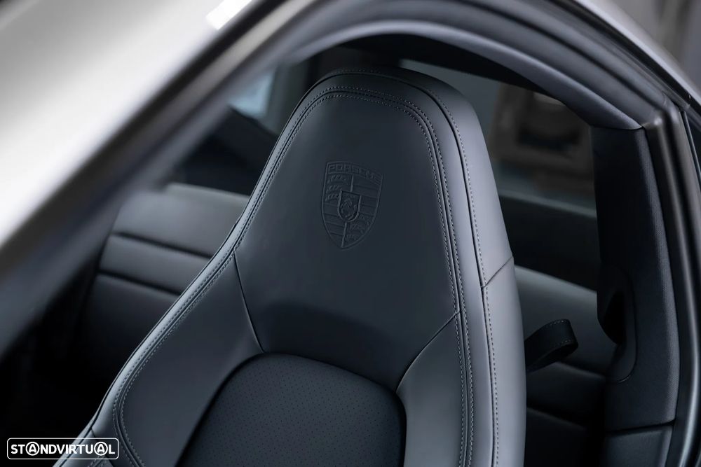 Porsche 911 (992) Carrera GTS PDK - 36