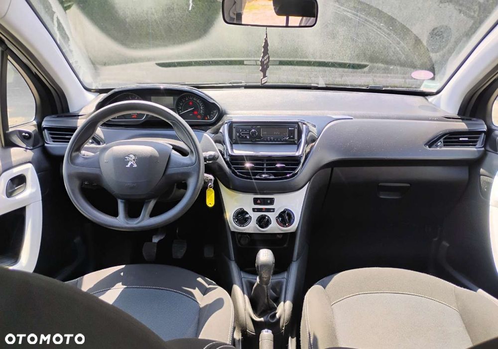 Peugeot 208 - 7