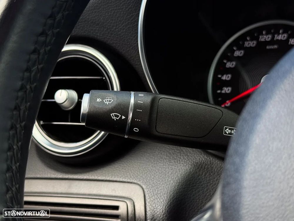 Mercedes-Benz GLC 200 - 33