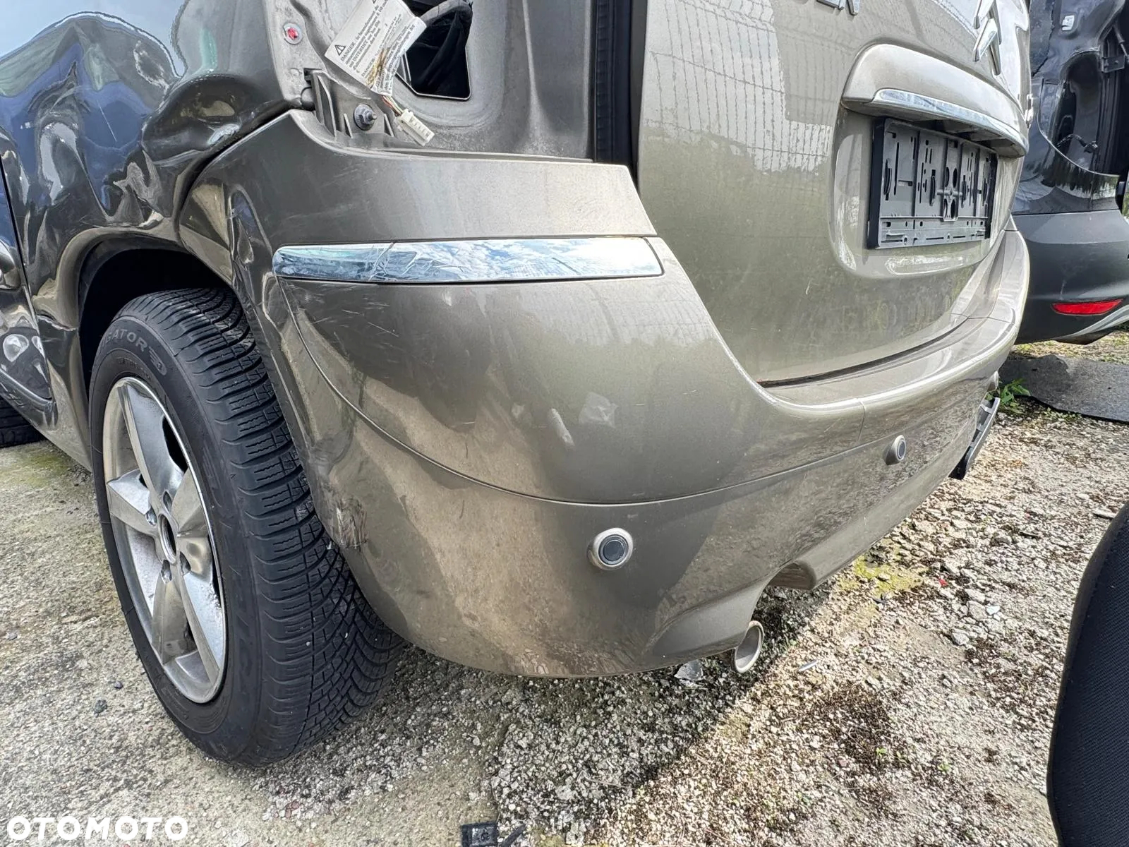 Citroen Xsara Picasso 2010 poj. 1.6 benzyna 16 V - 8
