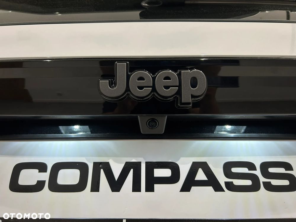 Jeep Compass 1.2 T3 mHEV Altitude FWD DCT - 14