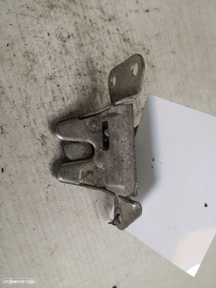 Fecho Da Mala Fiat Uno (146_) - 2