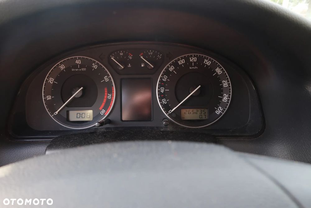 Skoda Superb 1.8T Elegance - 27