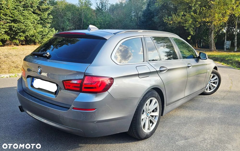 BMW Seria 5 520d - 13