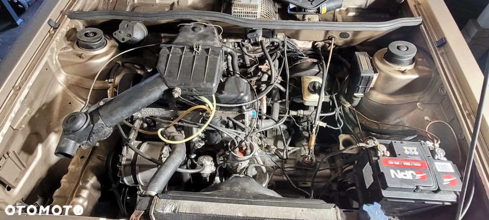 Volkswagen Golf - 10