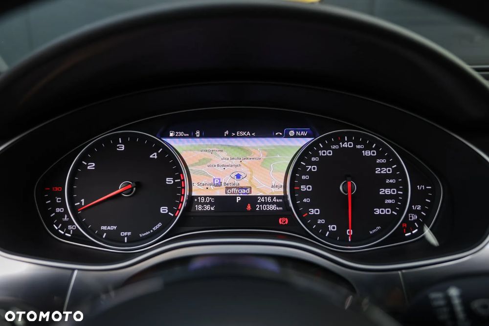 Audi A6 Avant 2.0 TDI Ultra DPF S tronic - 27