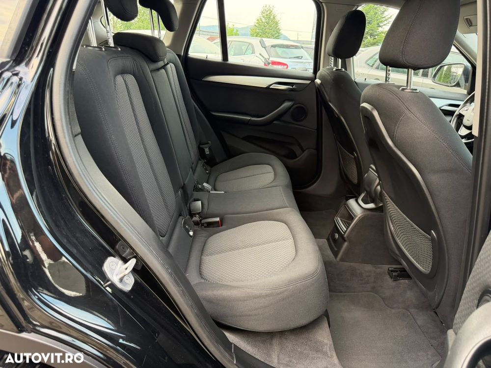 BMW X1 sDrive18d AT - 13