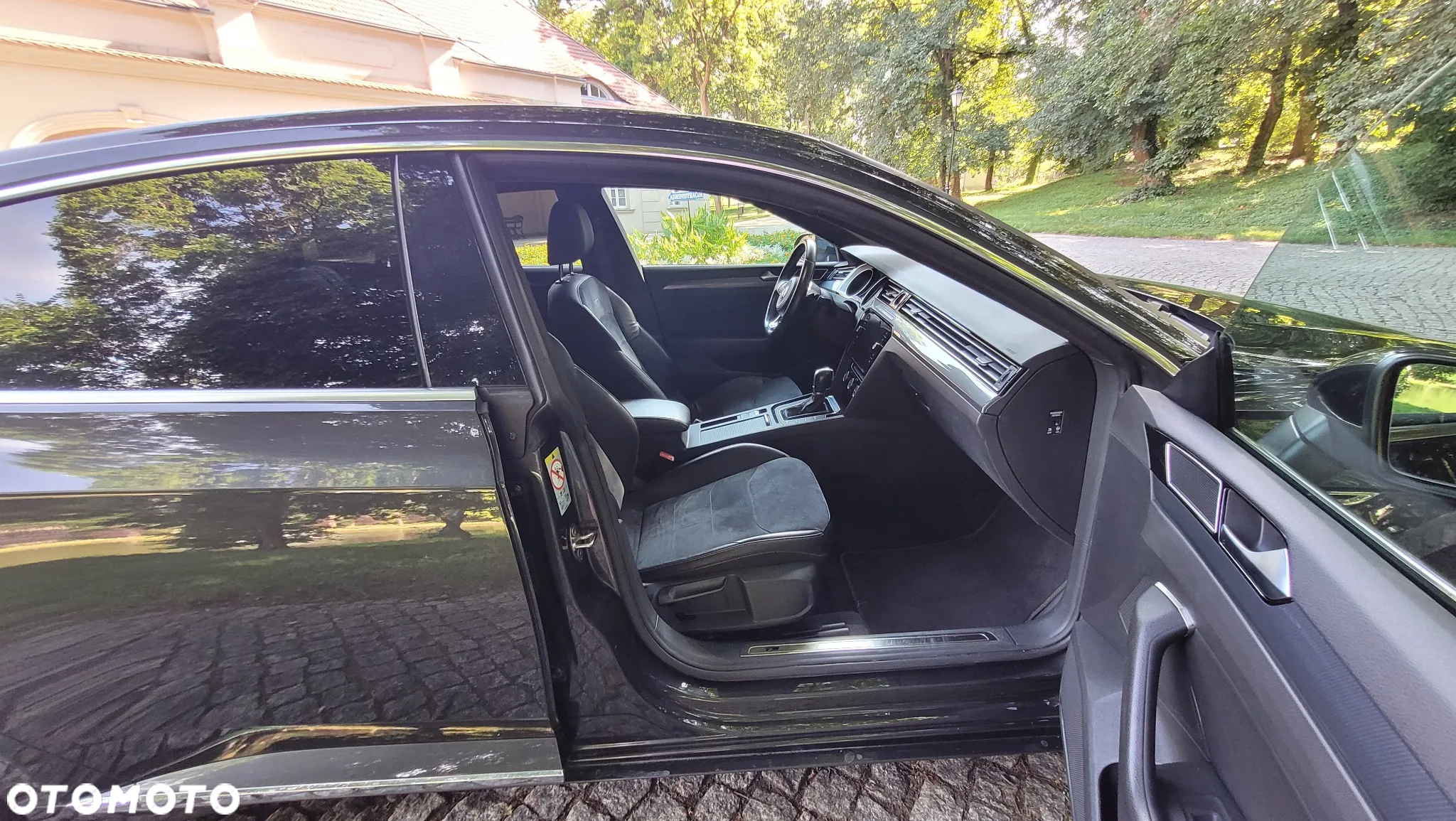 Volkswagen Arteon 2.0 TDI SCR R-Line Edition DSG - 11