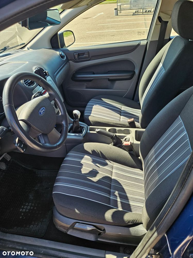 Ford Focus 1.6 TDCi Ambiente - 10