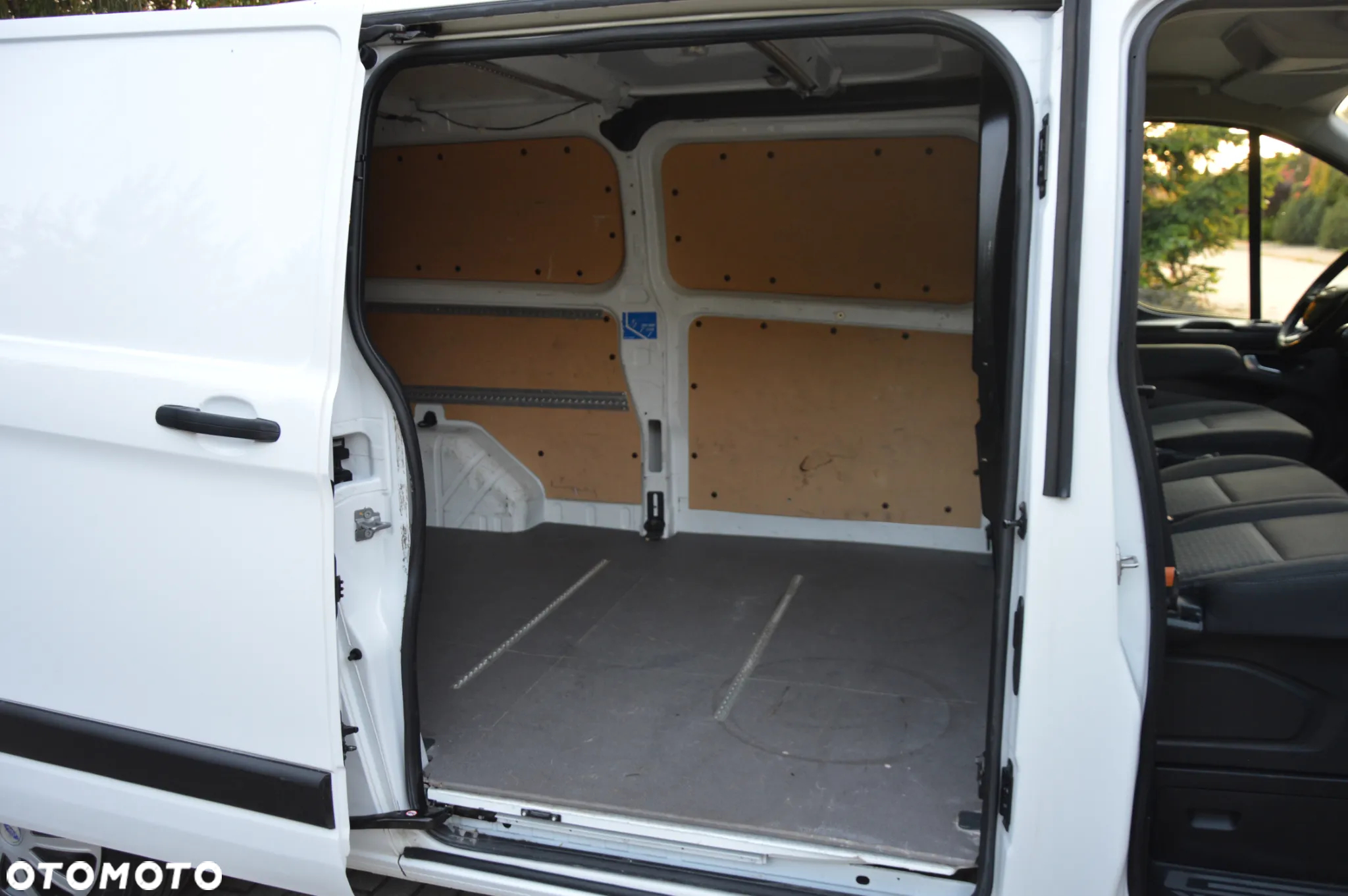 Ford Transit Custom - 19