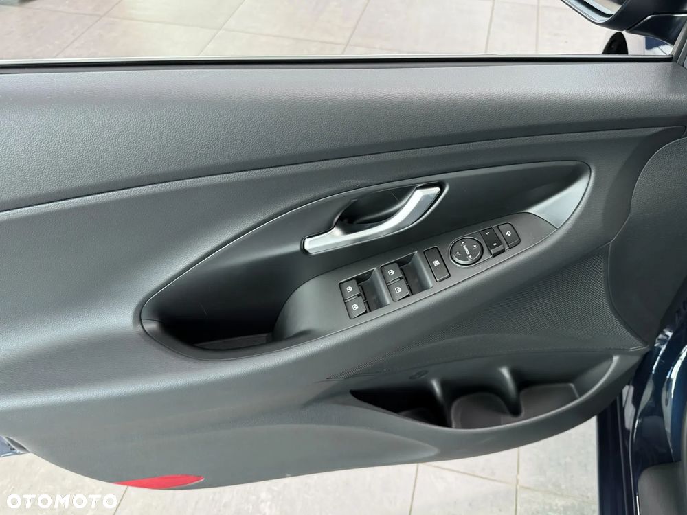 Hyundai i30 1.6 T-GDI Modern DCT - 10