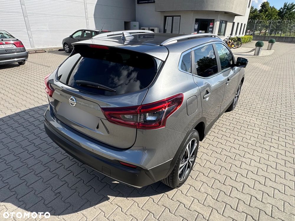 Nissan Qashqai 1.3 DIG-T N-Connecta - 23