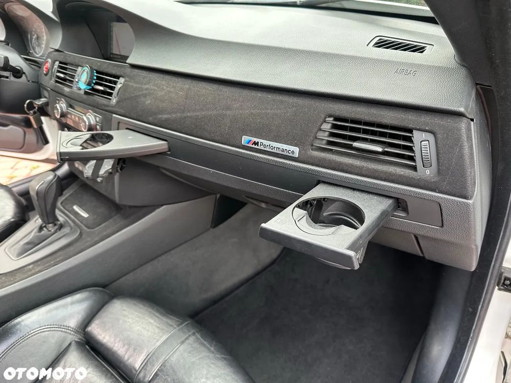 BMW Seria 3 330d Coupe - 12