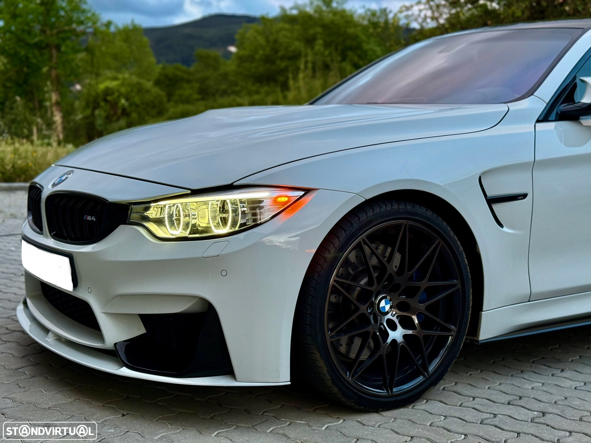 BMW M4 Coupe DKG - 18