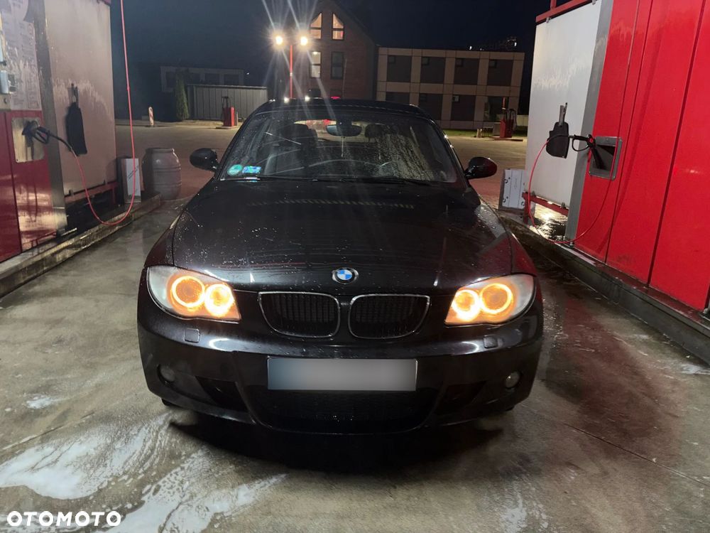BMW Seria 1 118I 2009 photo 2