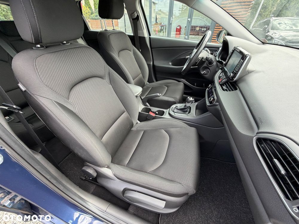 Hyundai i30 1.6 CRDI Trend - 38
