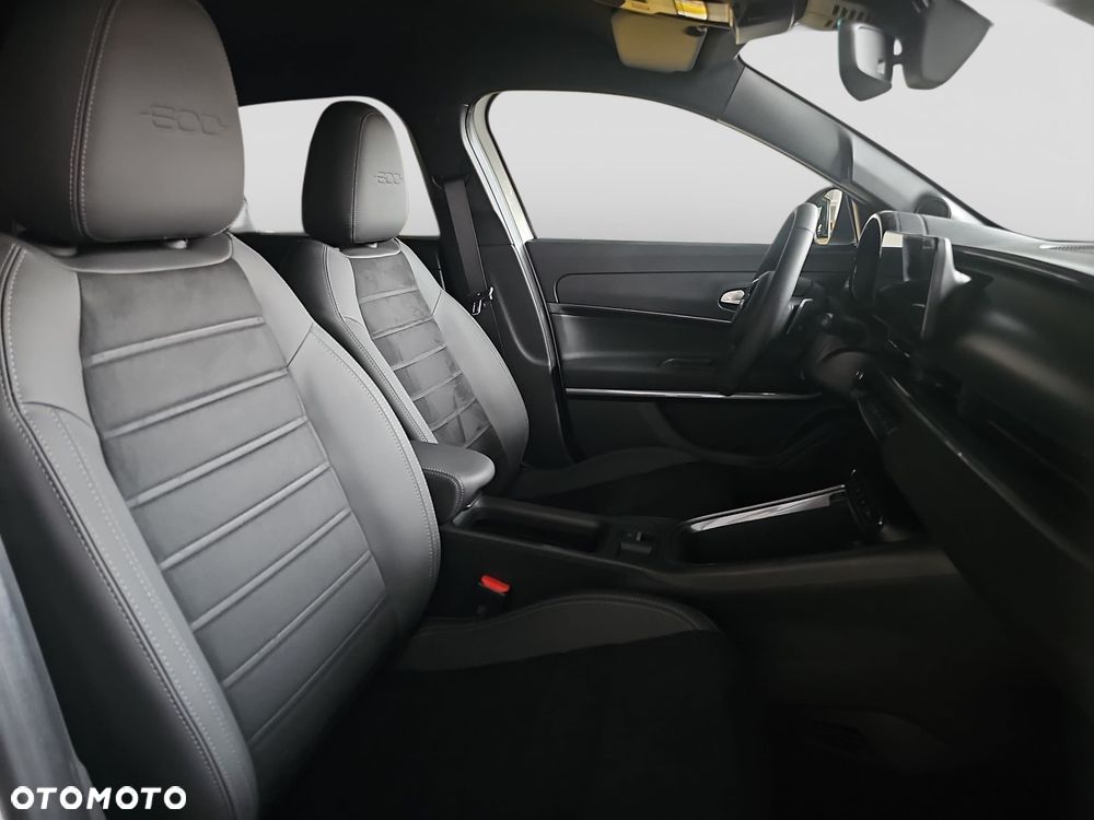 Fiat 600 1.2 Turbo Sport eDCT - 12