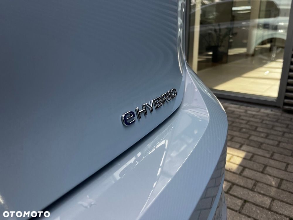 Volkswagen Golf - 10