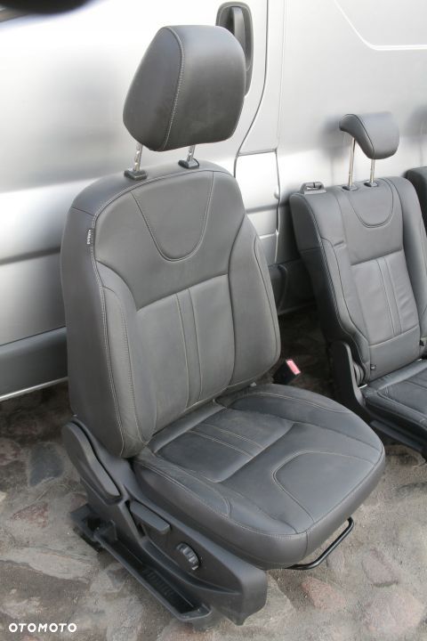 fotel prawy pasażera Ford Kuga MK2 - 1