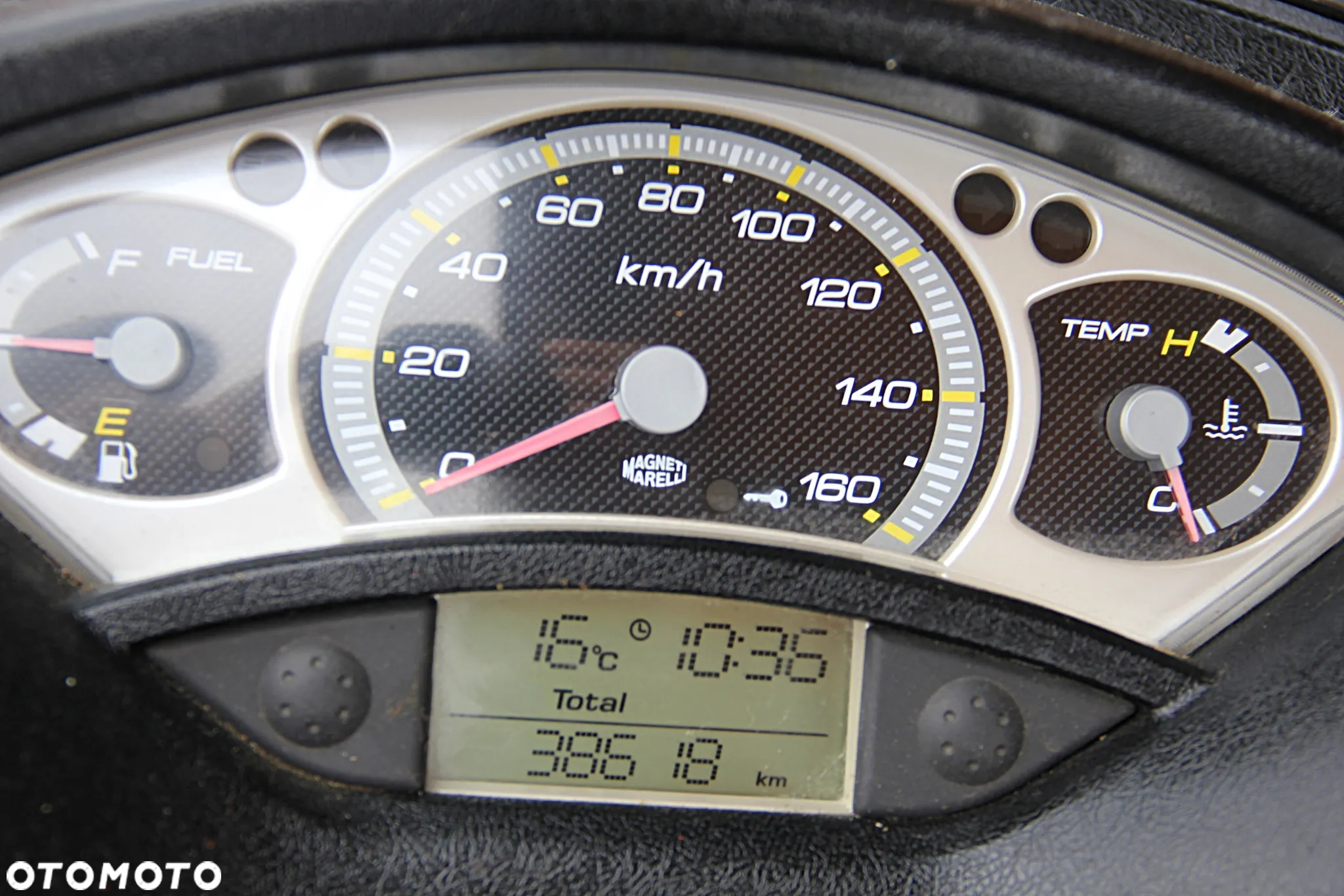 Yamaha X-max - 21
