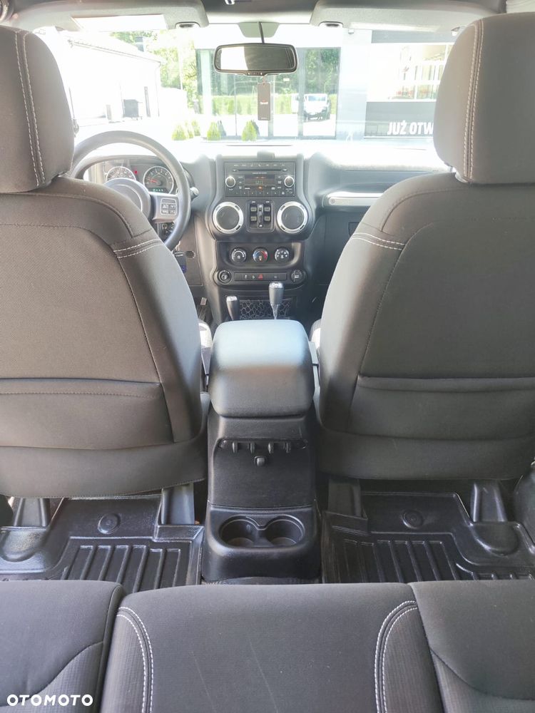 Jeep Wrangler 3.6 Unlim Rubicon - 9