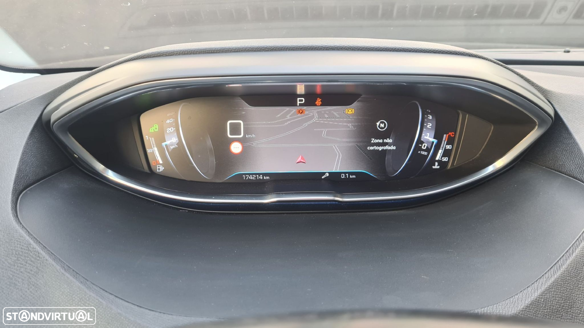 Peugeot 5008 1.5 BlueHDi Allure EAT8 - 17