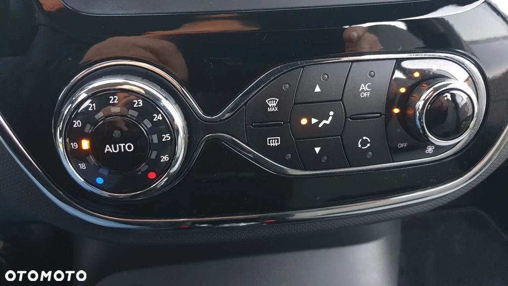 Renault Captur - 32