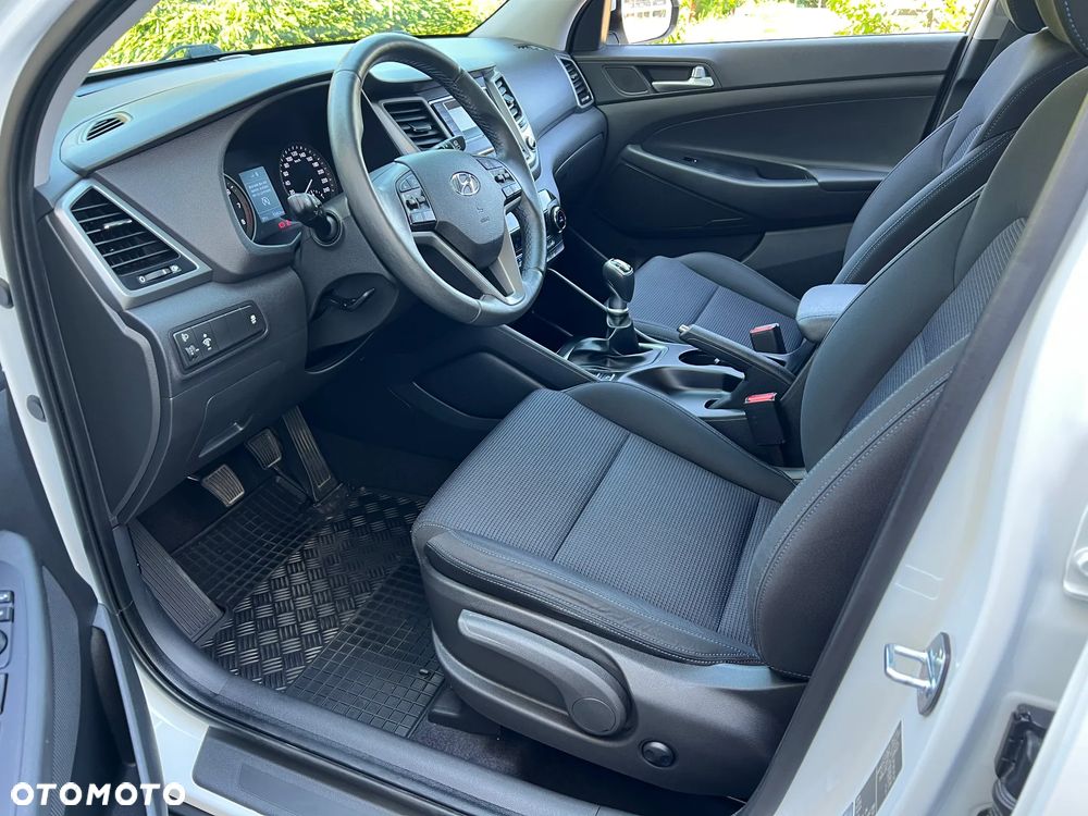 Hyundai Tucson 1.6 GDI BlueDrive Comfort 2WD - 11
