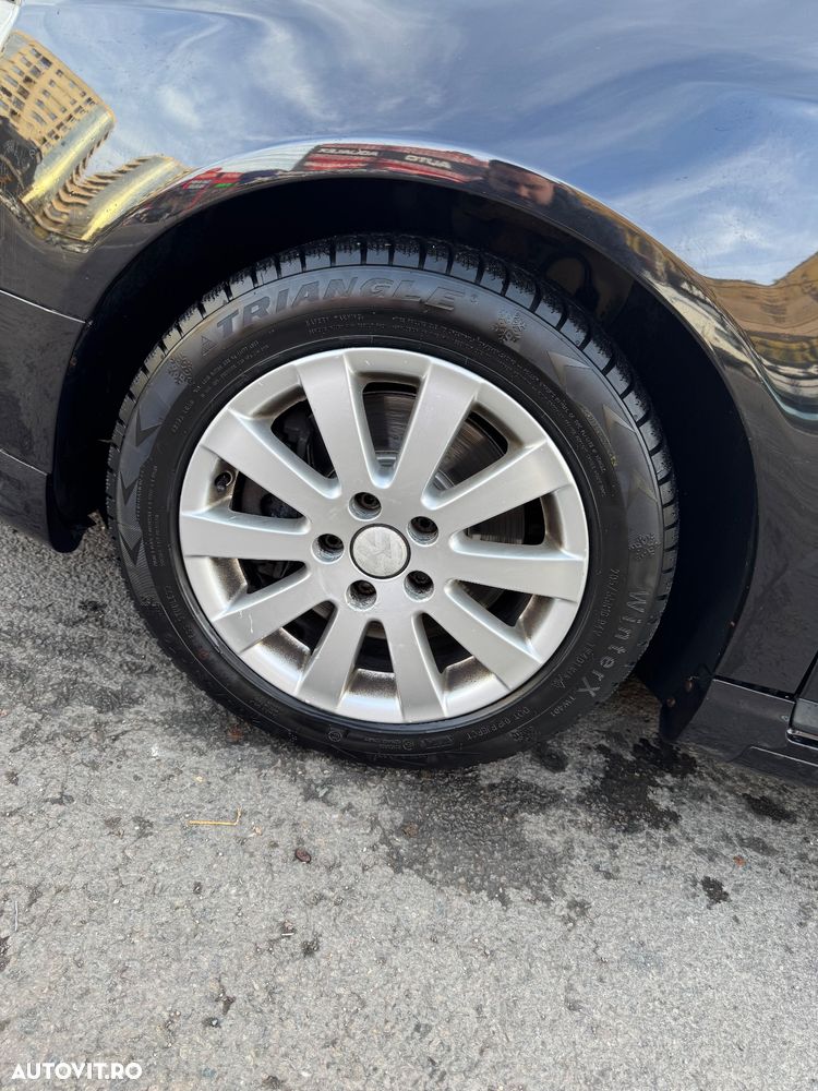 Volkswagen Passat 2.0TDI Comfortline DPF - 9