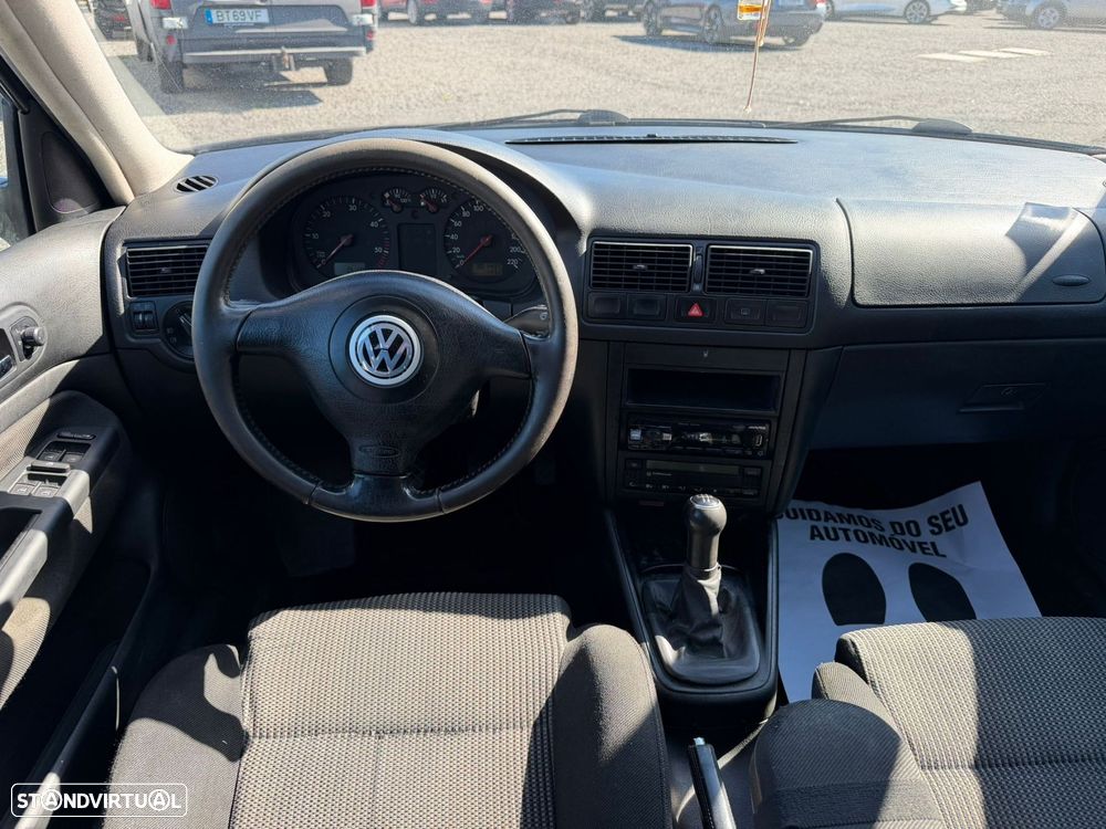 VW Golf 1.9 TDi Highline - 24