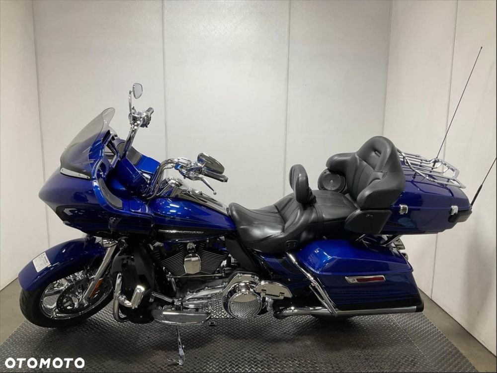Harley-Davidson Touring Road Glide - 3