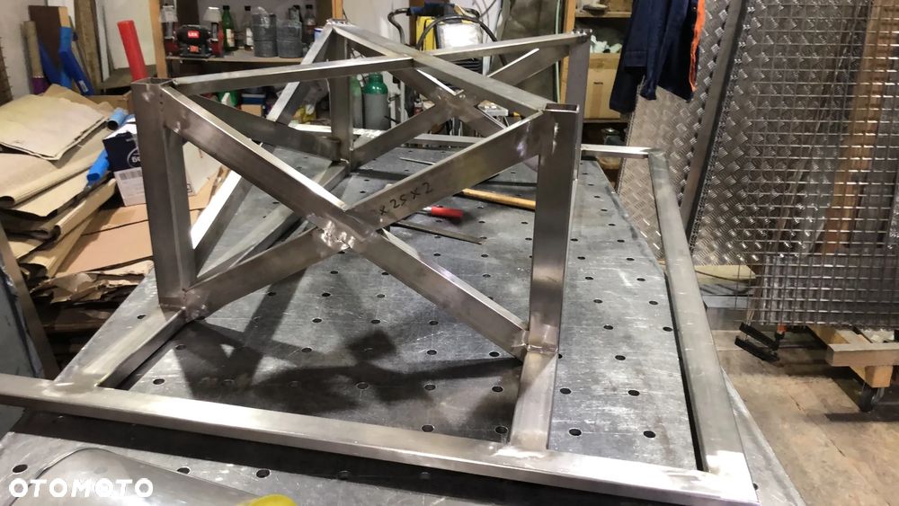 Land Rover Defender 90 2.4 TD4 S - 36