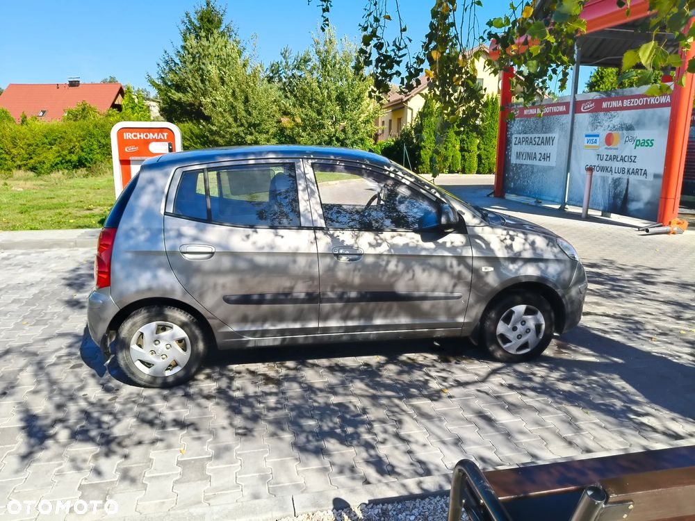 Kia Picanto - 7