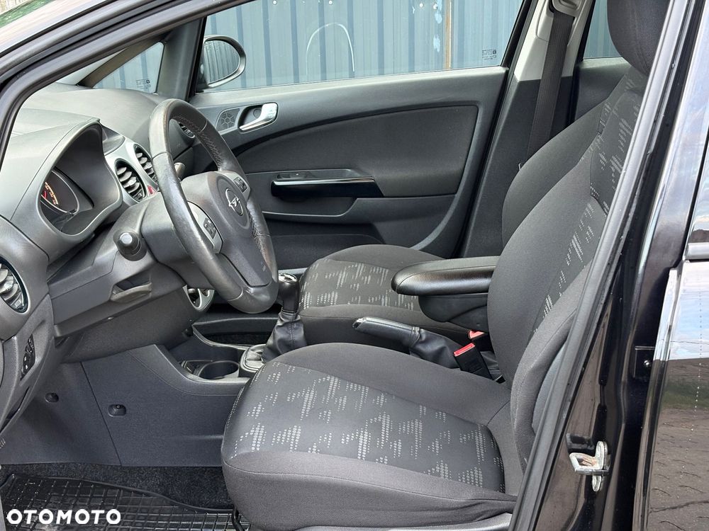 Opel Corsa - 11