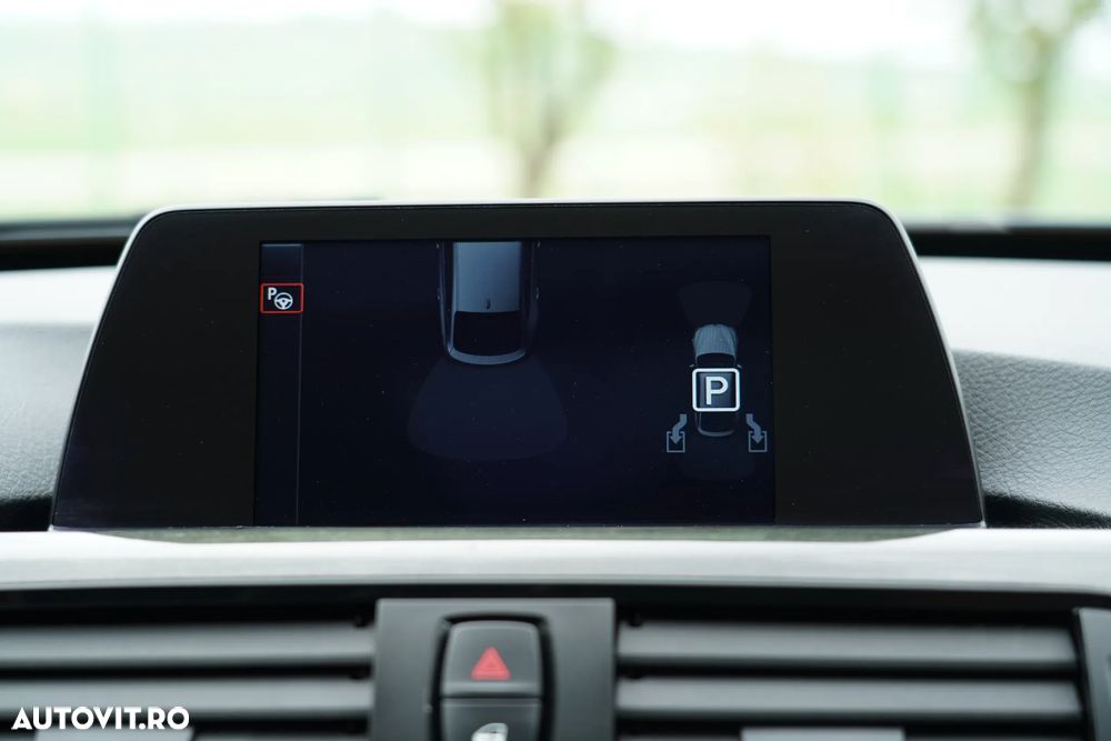 BMW Seria 3 320d Aut. Blue Performance Luxury Line - 16