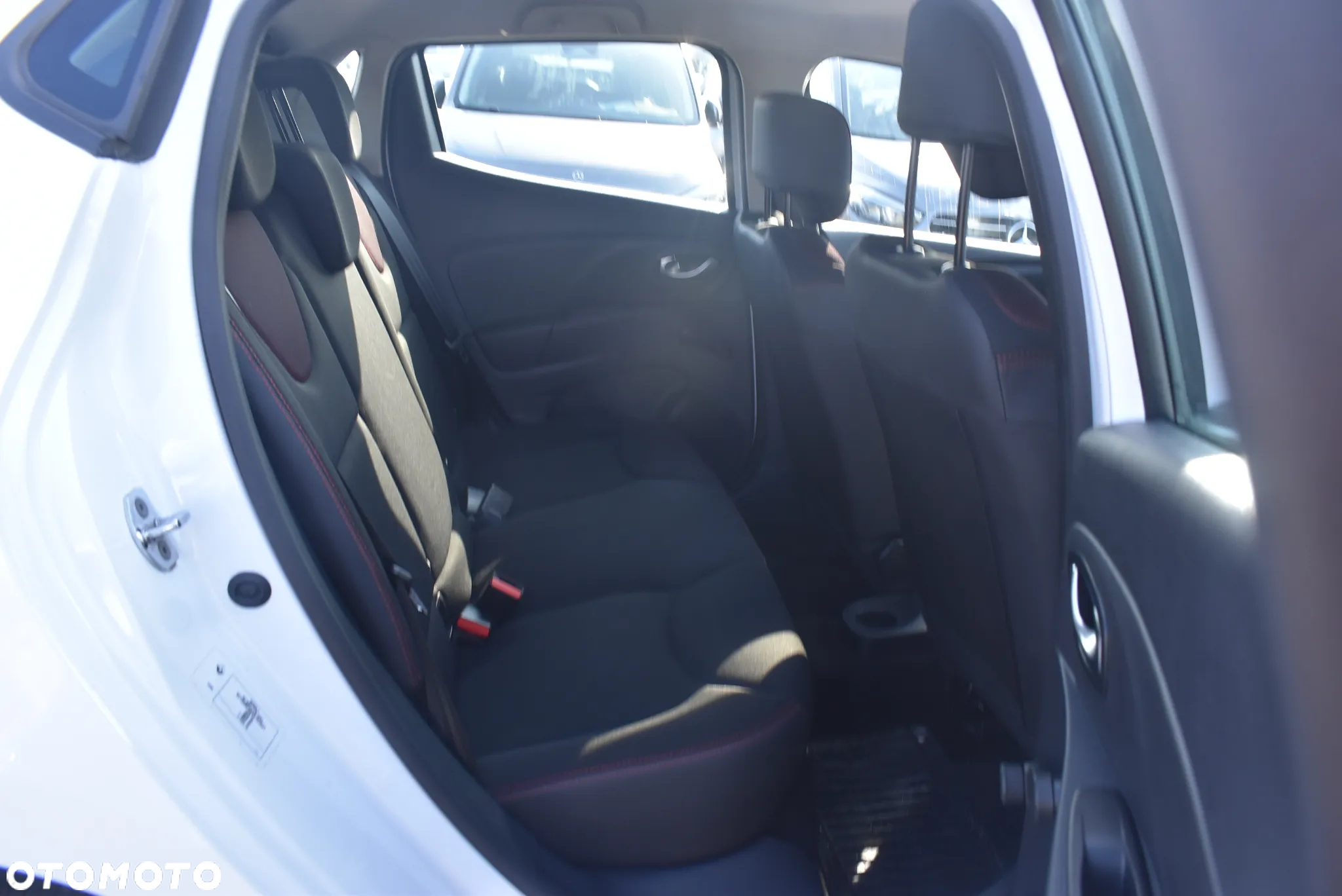 Renault Clio 1.5 dCi Business - 16