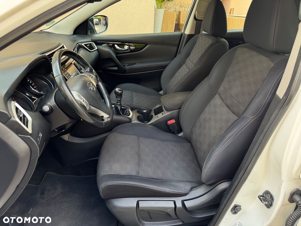 Nissan Qashqai 1.2 DIG-T N-Connecta - 17
