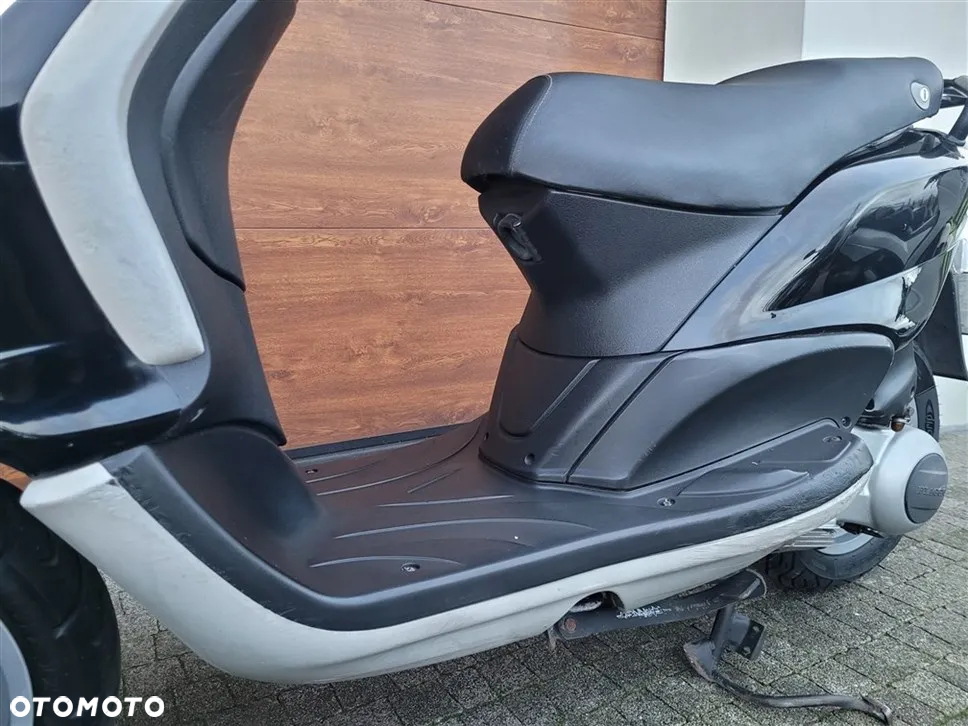 Piaggio FLY - 9