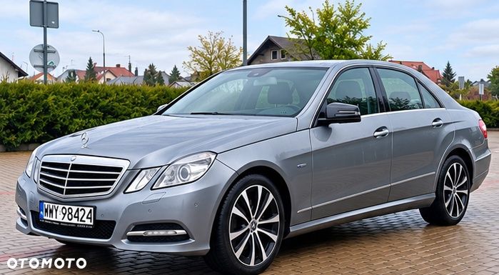 Mercedes-Benz E-Class 2011 photo 2