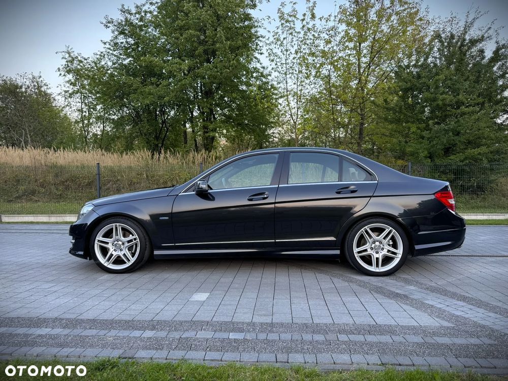 Mercedes-Benz Klasa C 350 CDI DPF (BlueEFFICIENCY) 7G-TRONIC Avantgarde - 4