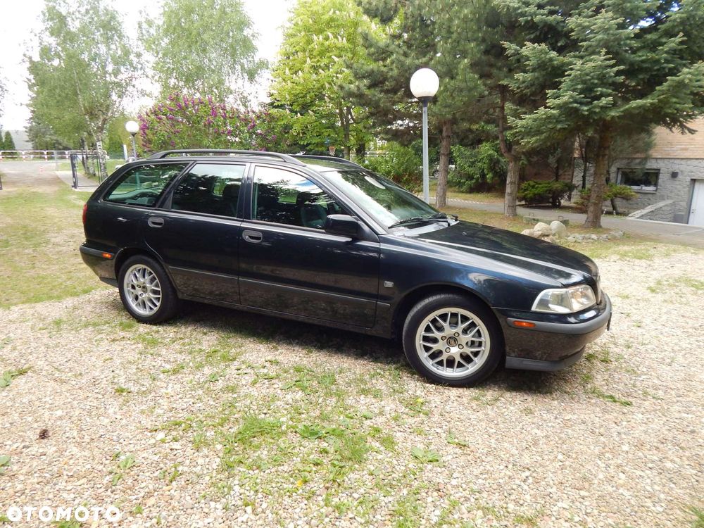 Volvo V40 2.0 Elegance - 4