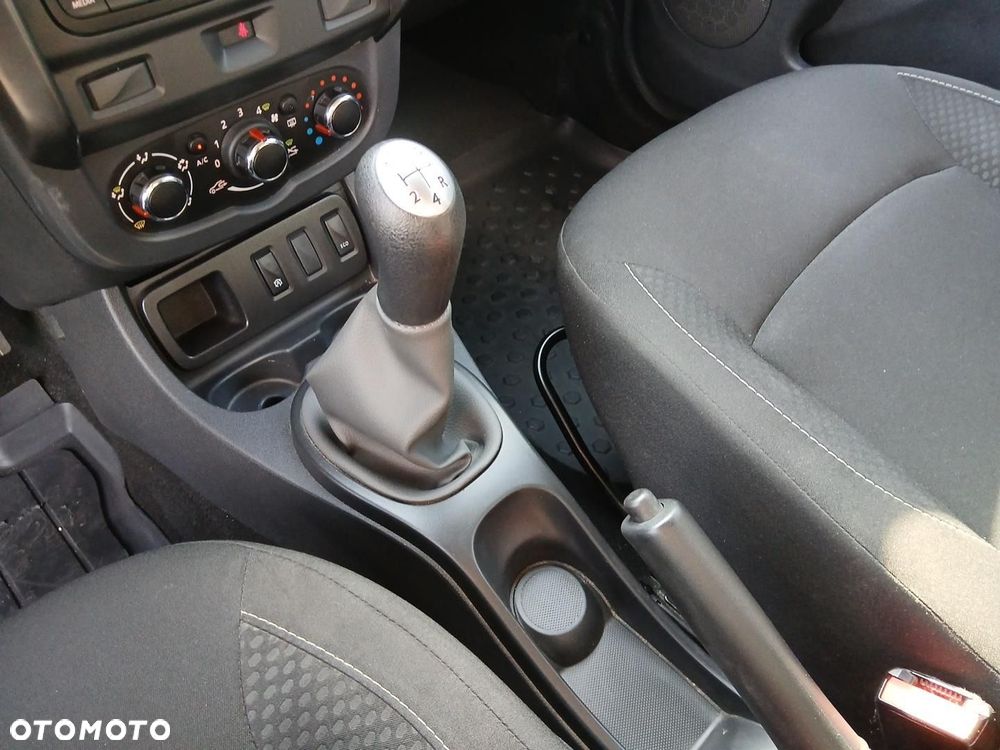 Dacia Duster 1.6 SCe S&S - 30