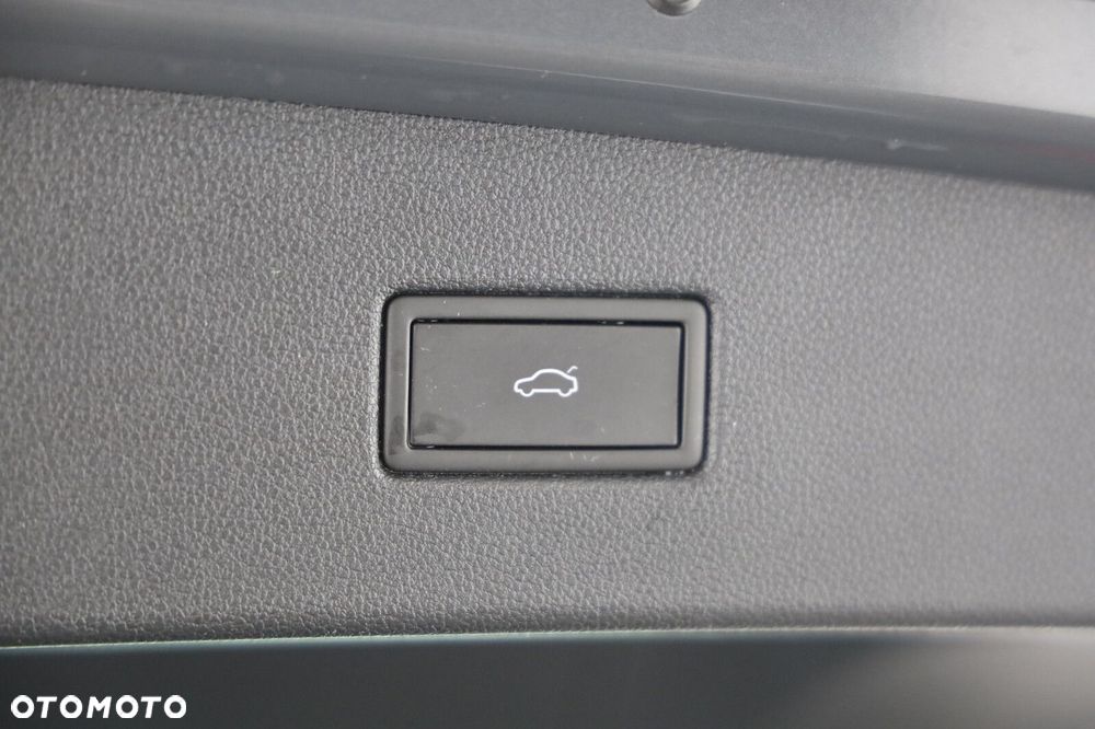 Volkswagen Tiguan - 22