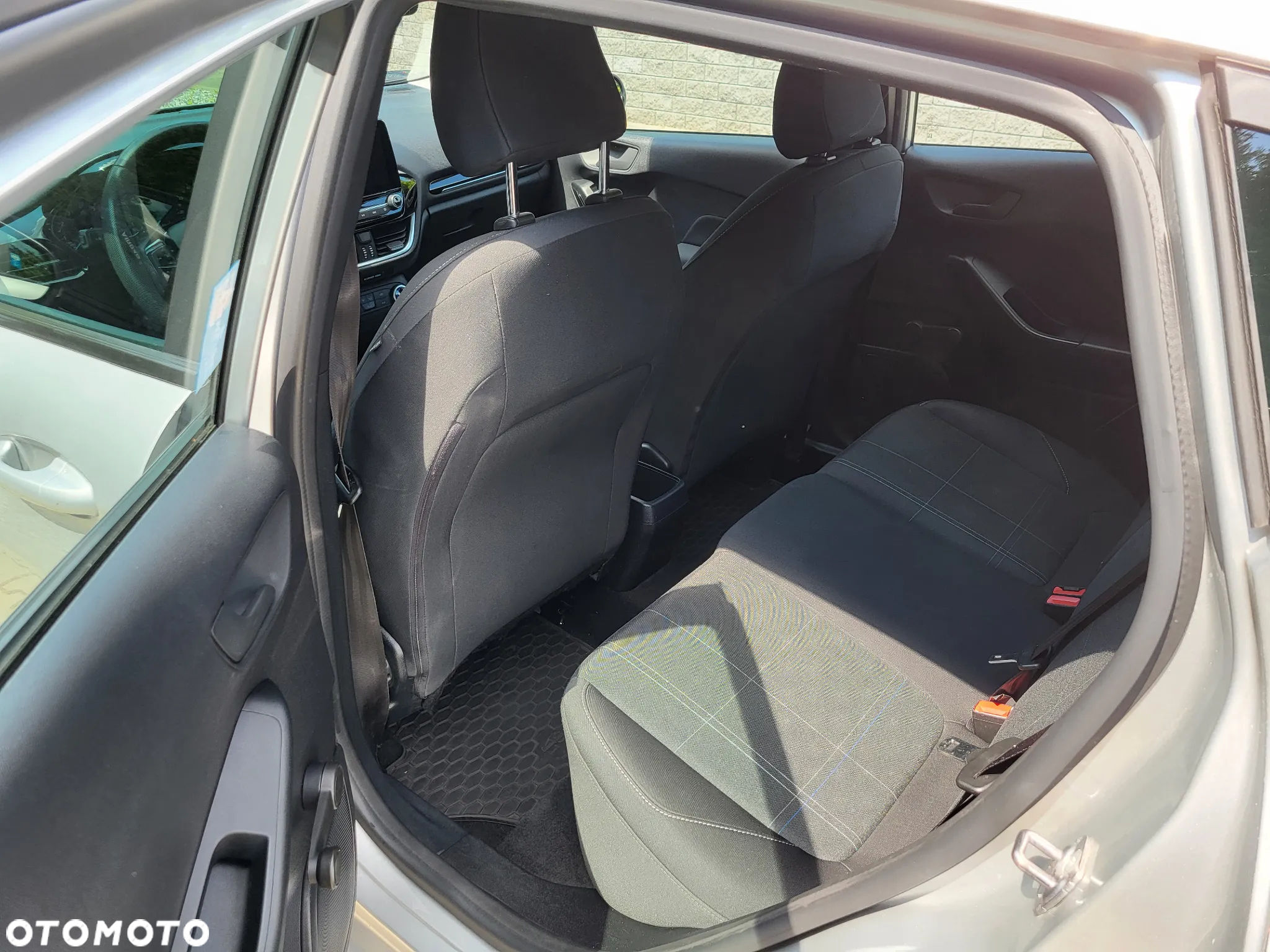 Ford Fiesta - 12